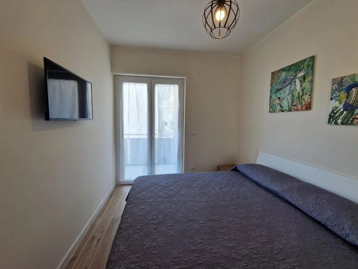 Amelie Apartment 밀라초
