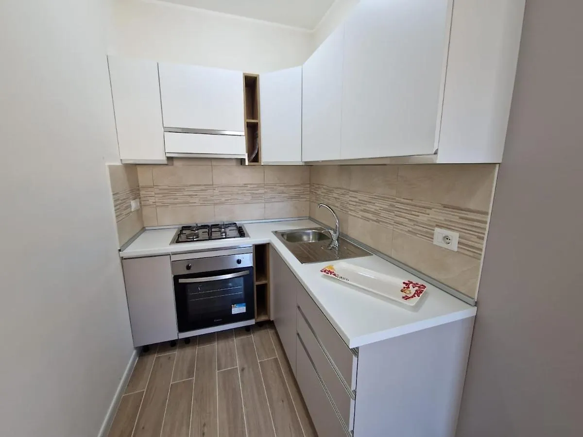 Amelie Apartment 밀라초